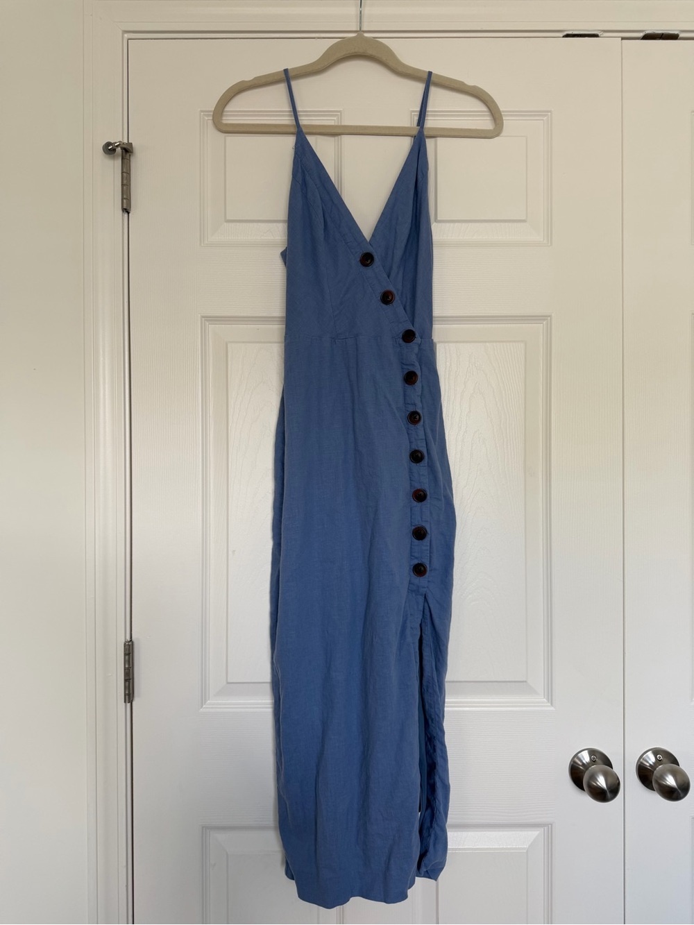Urban Outfitters Sleeveless Blue Button-Front Midi Dress